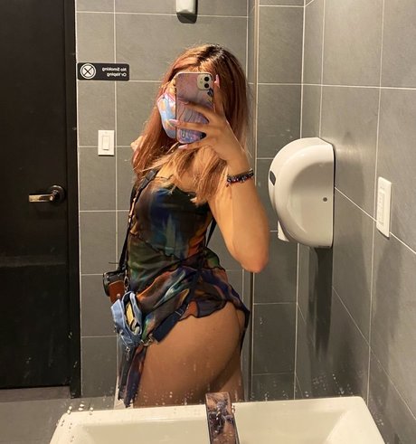 karinamasfina OnlyFans explizite Inhalte