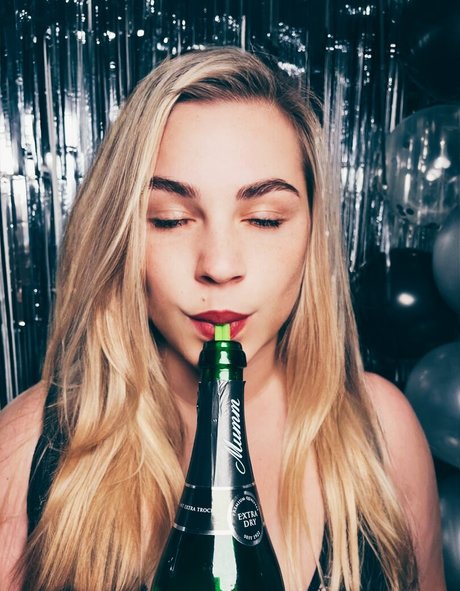 Emmadizzy Leaks von Nacktbildern auf OnlyFans