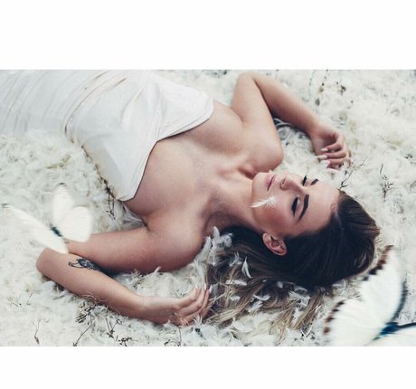 Hollie Sparrow OnlyFans Arsch Leak