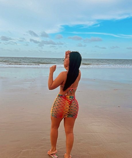 Hanninhalobatto OnlyFans Bilder