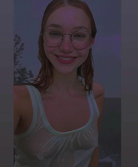 SSandia OnlyFans nackte Brüste