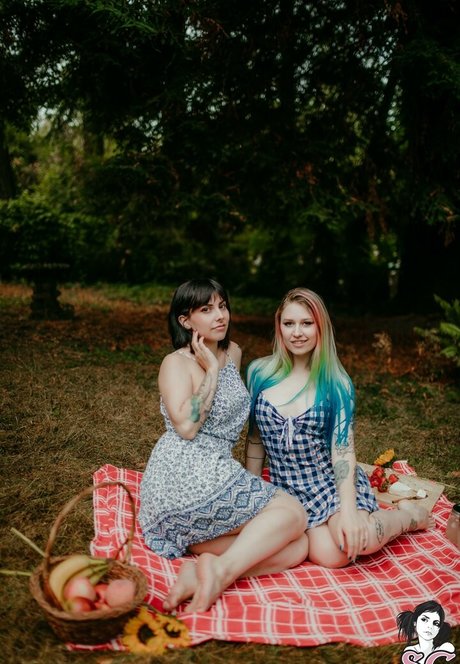 Rainn Suicide NurlyFans-Pornos