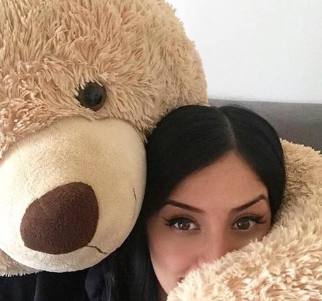 Laura Stylez Nacktbilder-Leaks von OnlyFans