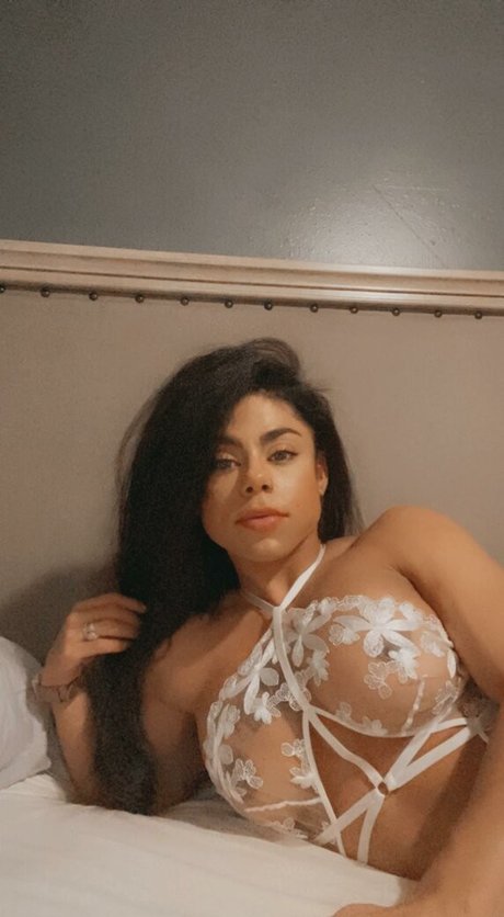 Yanet OnlyFans Striptease