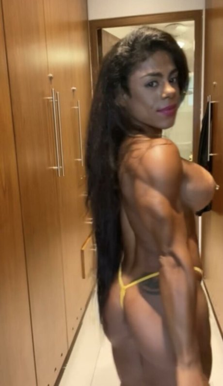 Yanet Nackt auf OnlyFans Leaks