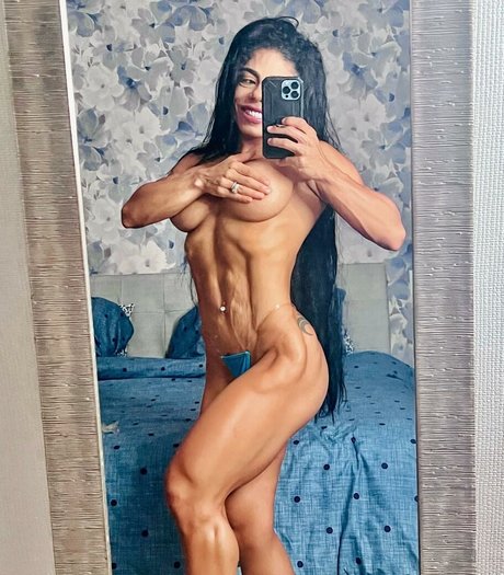 Yanet OnlyFans Model Fotos