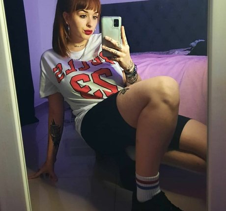 oma dicke onlyfans Pornos Aufnahme