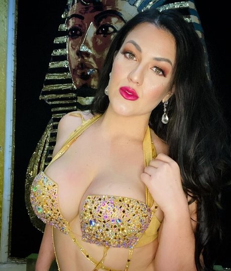 Luxie Zahra OnlyFans