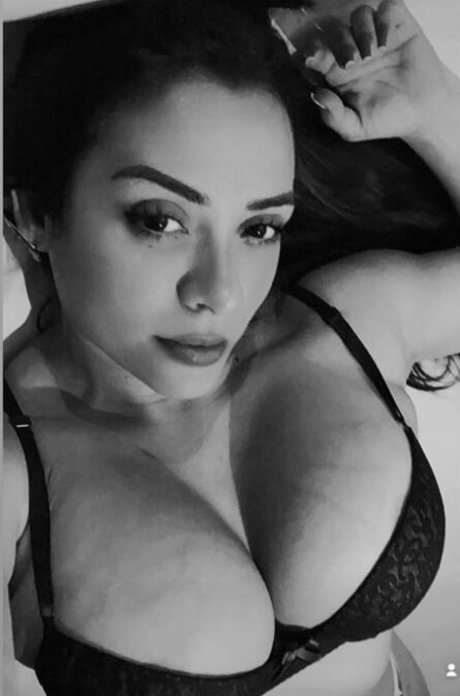 morenafitnes 2015 OnlyFans Strip