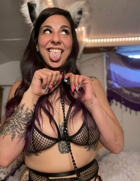 Pineappleandii OnlyFans-Bilder geleakt