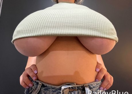 Bailey Blue OnlyFans Nacktbilder geleakt