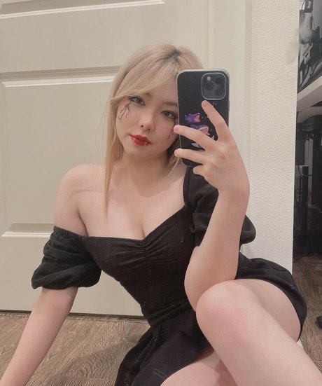 Julia Nakamura Nacktbilder OnlyFans Geleakt