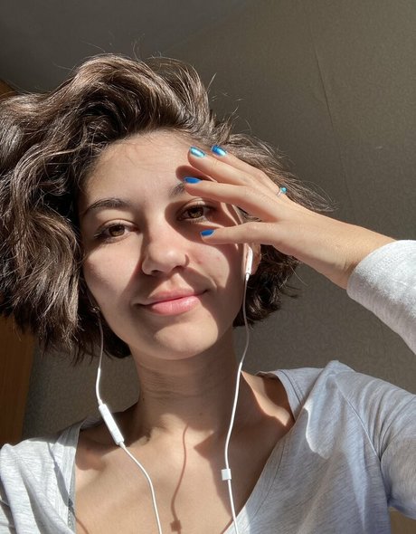 adorable dina OnlyFans Leak