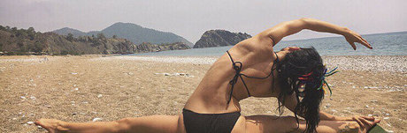 Asra Tin Nackt auf OnlyFans