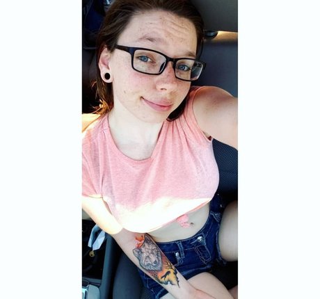 Gabby Swears OnlyFans Nacktbilder