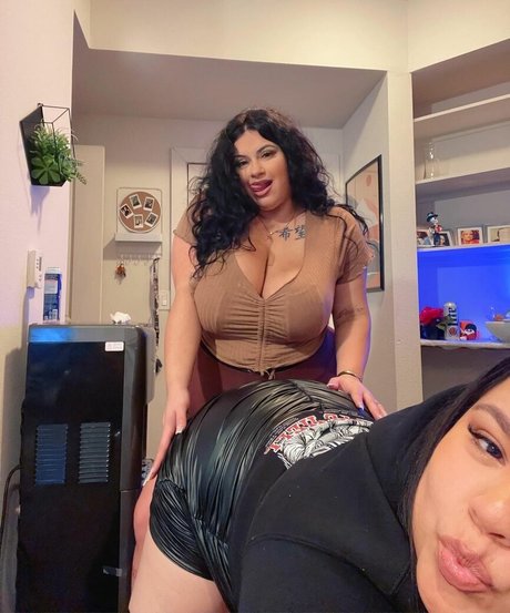 asiatische kätzchen nur fans XXX Fotos