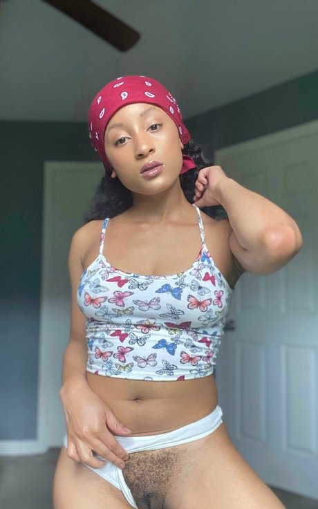 Alyssa Maxwell Nacktbilder von OnlyFans