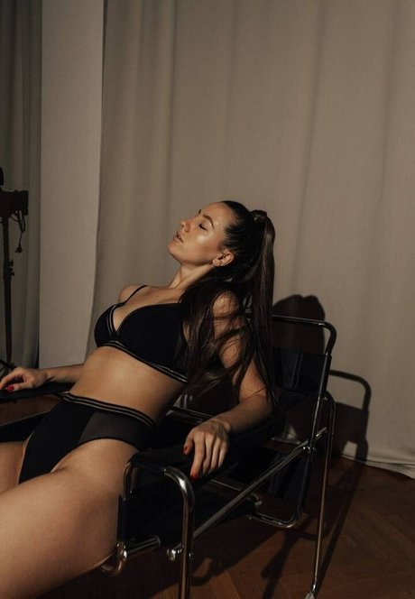 Alla Mill OnlyFans XXX