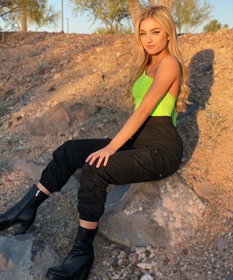 Savanah Moss Nacktbilder von OnlyFans geleakt