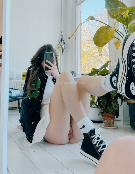 julias secretfantasy Nackt