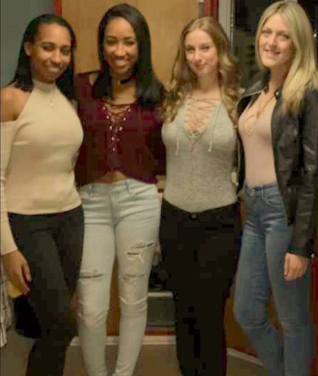 Yillian Sex auf OnlyFans