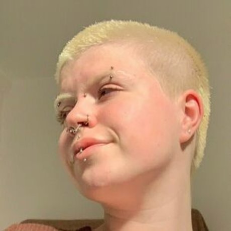 Ezra Butler Nacktbilder von OnlyFans