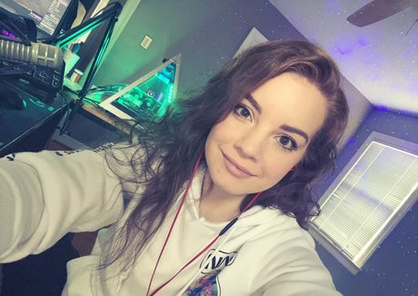 Gingy Gingerliness OnlyFans-Leaks