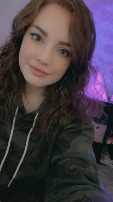 Gingy Gingerliness OnlyFans Bilder