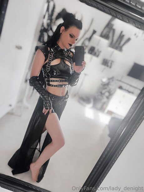 Lady Denight Nacktbilder von OnlyFans