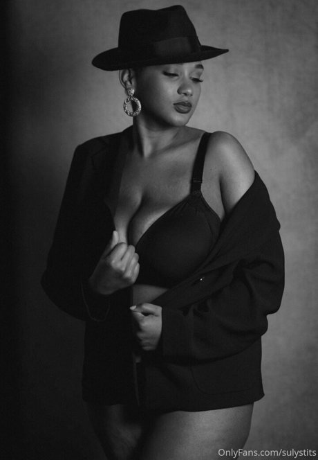 Suly OnlyFans Sextape