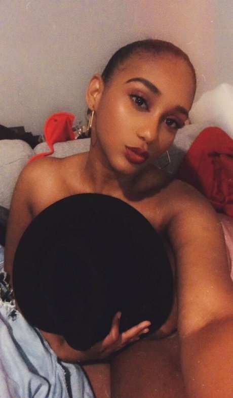 Suly Leak von OnlyFans Pornografie