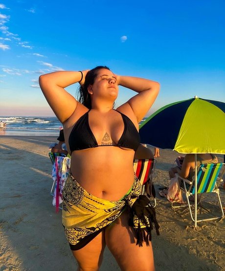 Karol Lannes Oben ohne OnlyFans