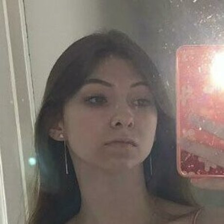 Emisia4 OnlyFans Nackt