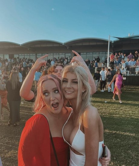 Charlotte Holt OnlyFans Leak