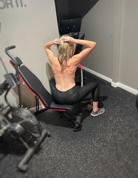 tallgirlalli OnlyFans geleakte Pornografie