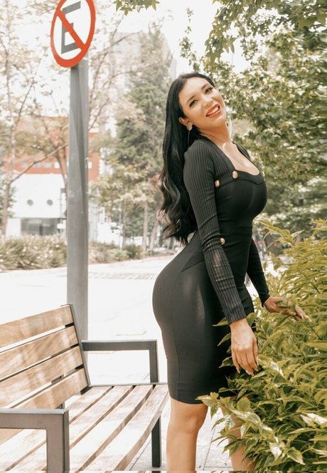 Bella De La Fuente OnlyFans-Rezensionen