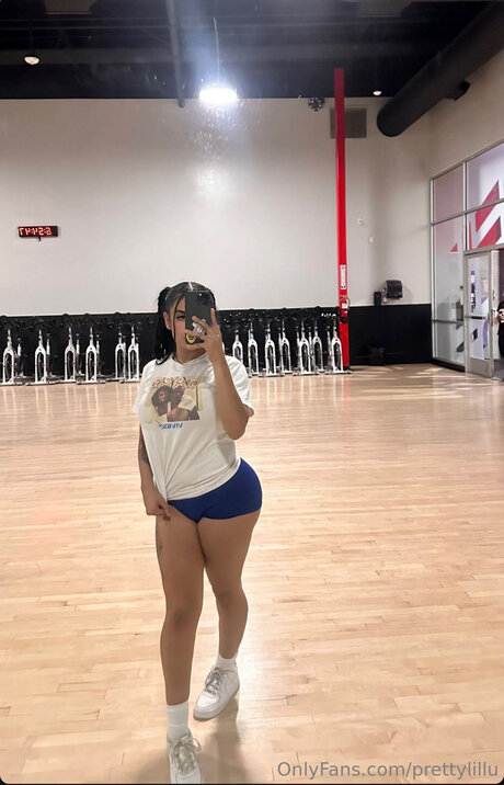 Prettylillu OnlyFans Bilder