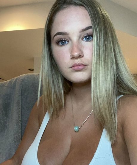 Paige F Leak von OnlyFans-Inhalten