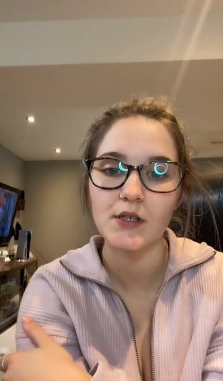 Paige F OnlyFans Nacktbilder