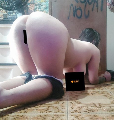 Lara Lepvs Nacktbilder von OnlyFans