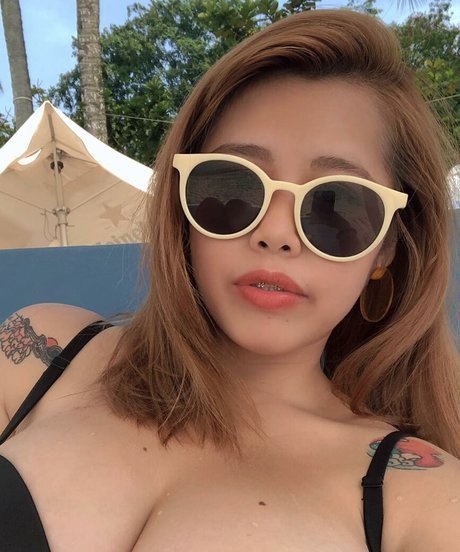 Chen Heiße OnlyFans Inhalte