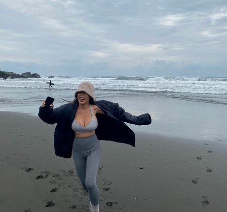 Chen OnlyFans Pornografie