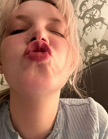 Hanakima OnlyFans Lesbisch