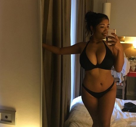 Sml Prsn OnlyFans nackt