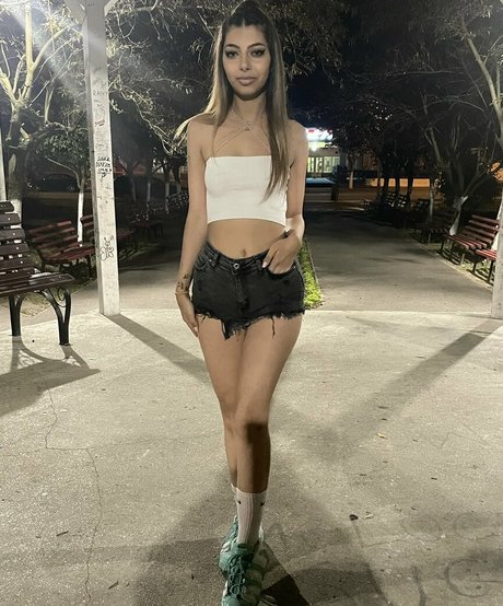 alecsandraa a OnlyFans geleakt.