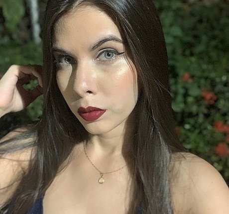 Karedaboin Oben ohne OnlyFans