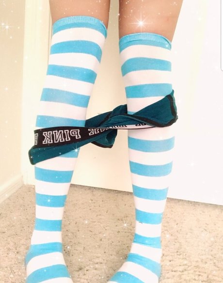 Pinky moomoomilk OnlyFans-Leaks