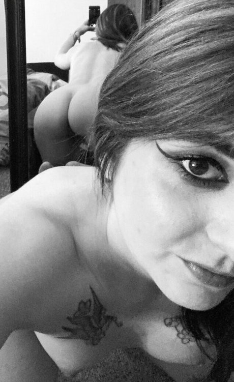 hollyvictoriauk Leaked OnlyFans Sextape