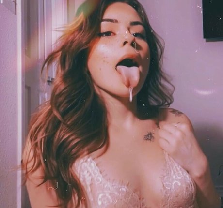 AliiceApple OnlyFans Inhaltstyp