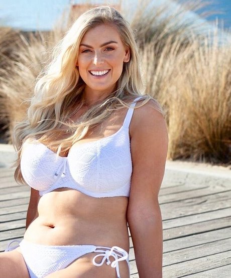 Annaliese Gann OnlyFans XXX